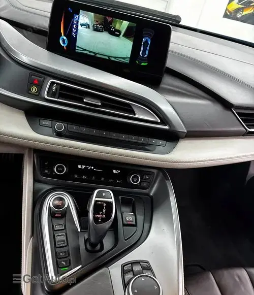BMW I8 