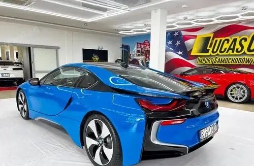 BMW I8 