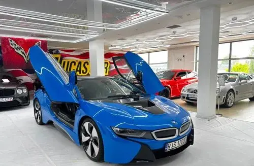 BMW I8 
