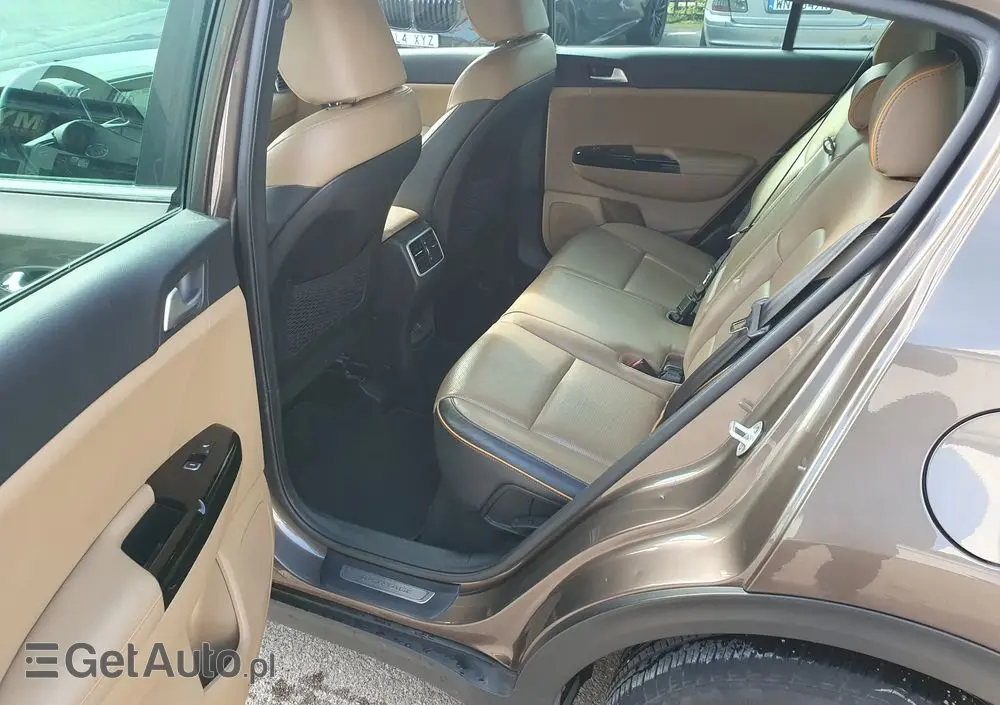 KIA Sportage 1.6 GDI 2WD Dream-Team Edition