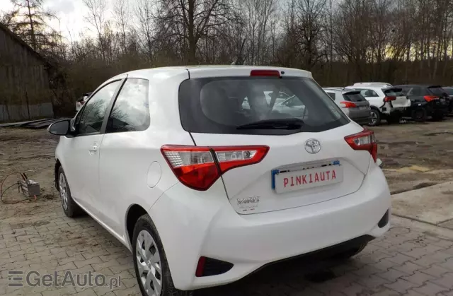 TOYOTA Yaris 