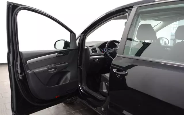 VOLKSWAGEN Sharan 2.0 TDI BlueMotion Technology Comfortline