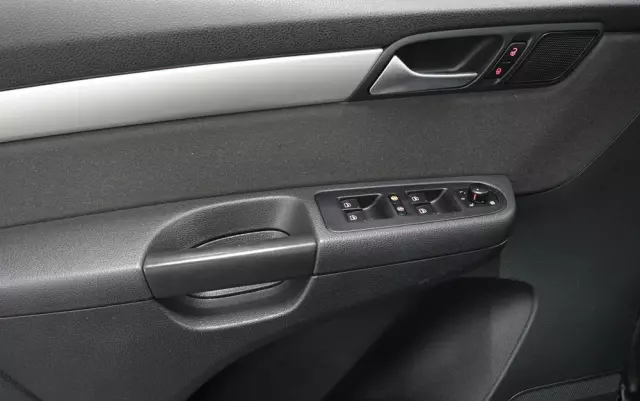 VOLKSWAGEN Sharan 2.0 TDI BlueMotion Technology Comfortline