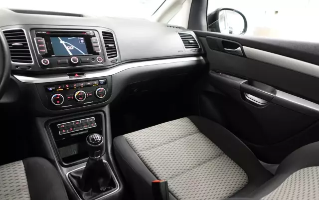 VOLKSWAGEN Sharan 2.0 TDI BlueMotion Technology Comfortline