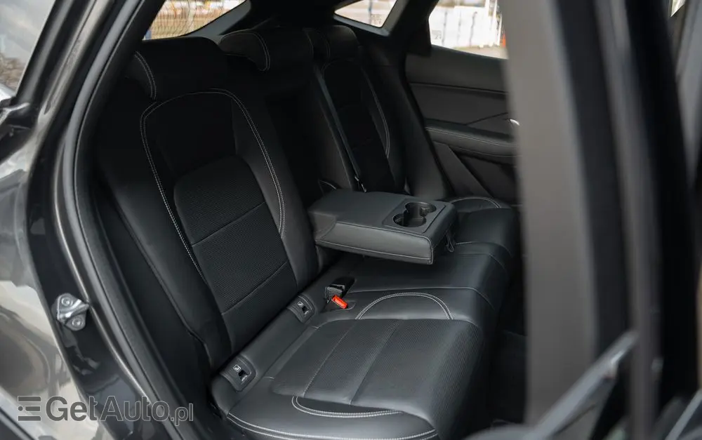 JAGUAR E-Pace D200 AWD R-Dynamic SE
