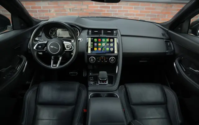 JAGUAR E-Pace D200 AWD R-Dynamic SE
