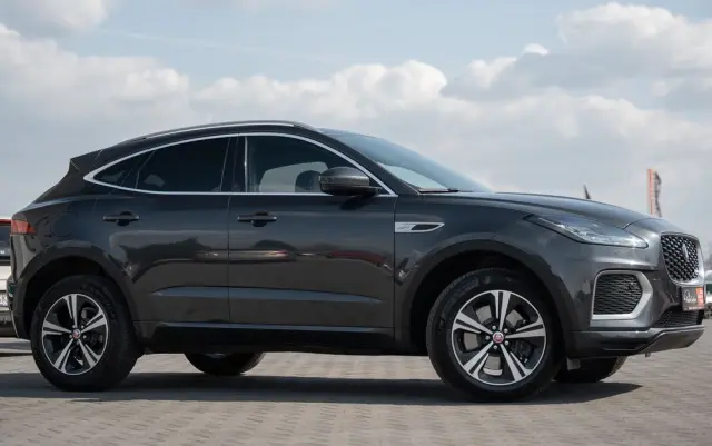 JAGUAR E-Pace D200 AWD R-Dynamic SE