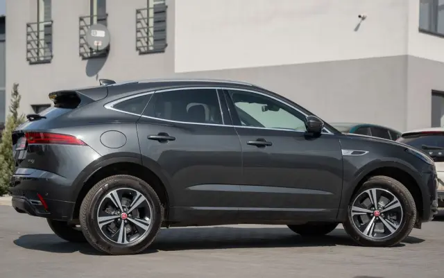 JAGUAR E-Pace D200 AWD R-Dynamic SE