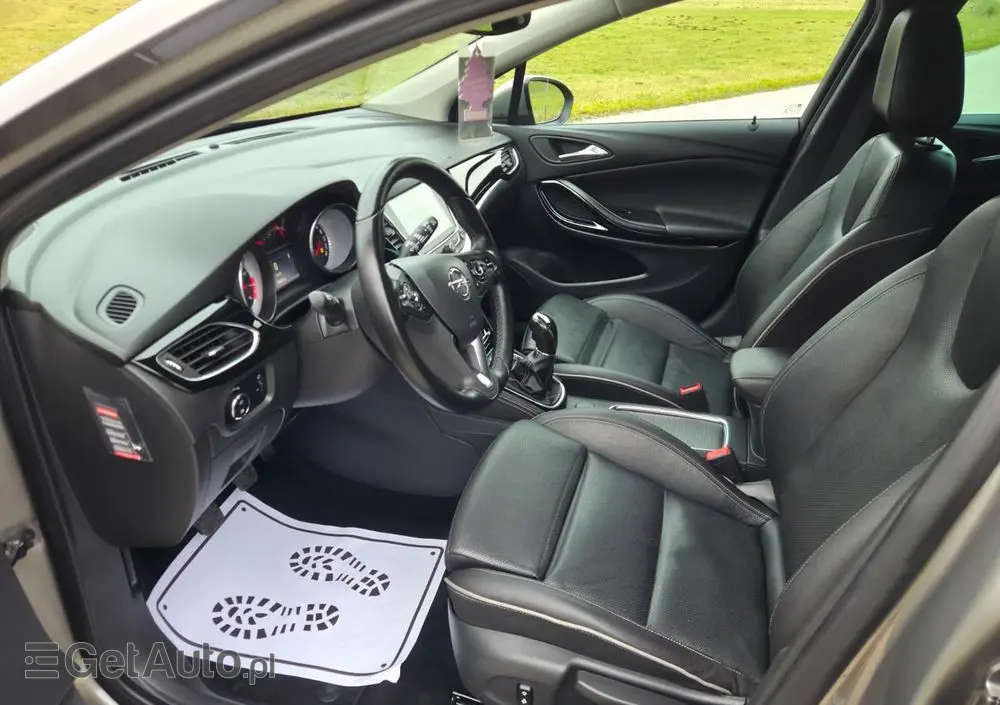 OPEL Astra 1.4 Turbo 120 Jahre