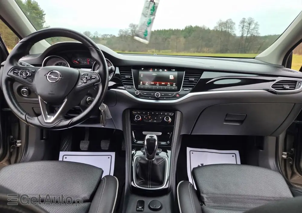 OPEL Astra 1.4 Turbo 120 Jahre