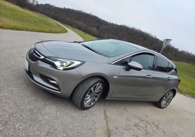 OPEL Astra 1.4 Turbo 120 Jahre