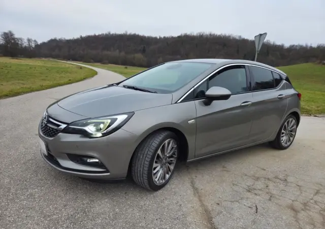 OPEL Astra 1.4 Turbo 120 Jahre