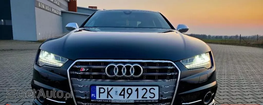 AUDI S7 
