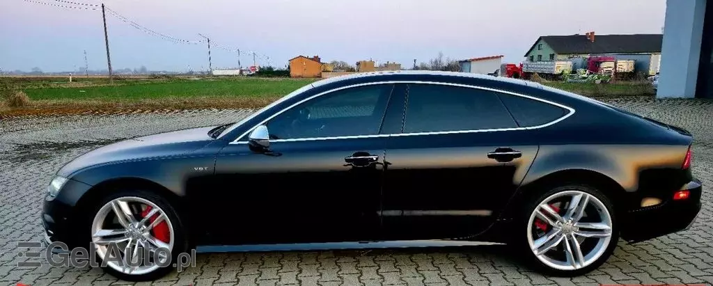AUDI S7 