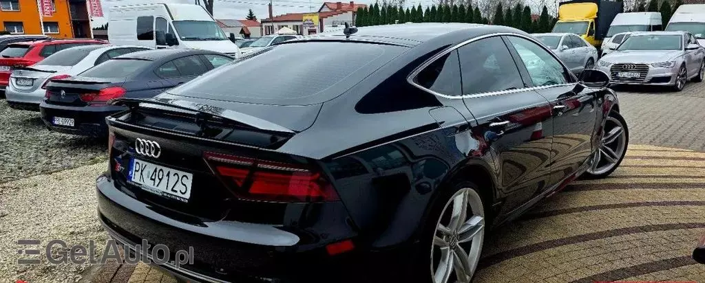 AUDI S7 
