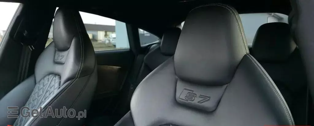 AUDI S7 