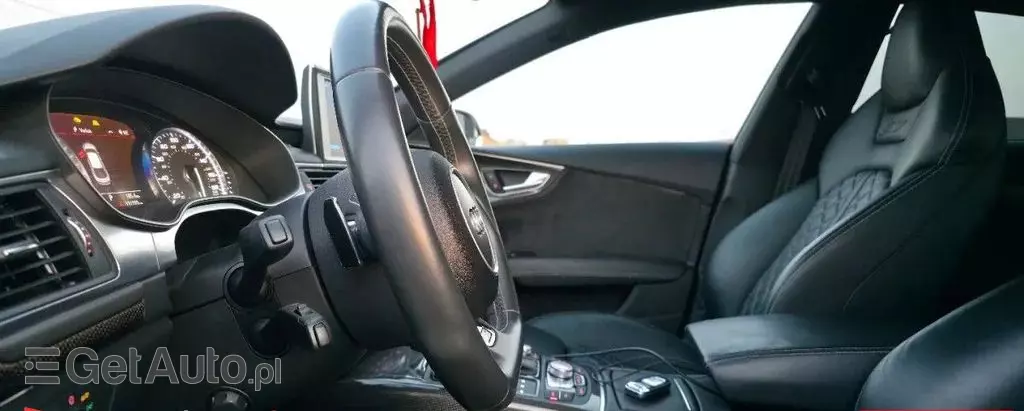 AUDI S7 