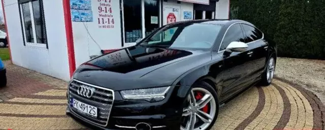 AUDI S7 
