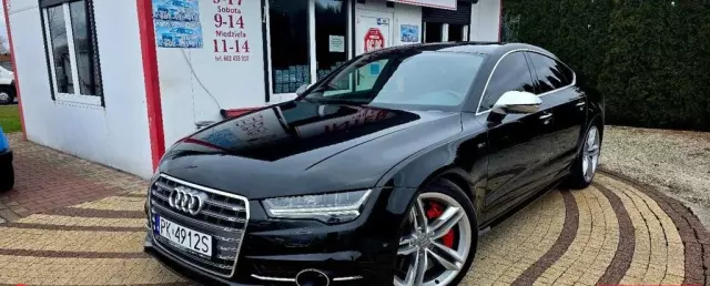 AUDI S7 