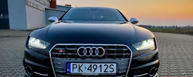 AUDI S7 