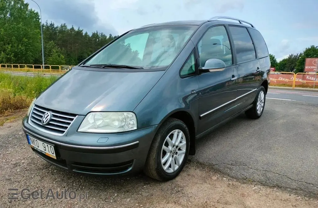VOLKSWAGEN Sharan 