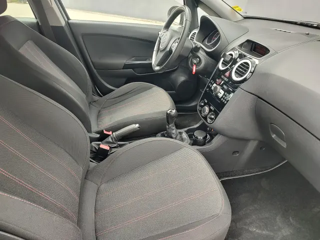 OPEL Corsa Enjoy