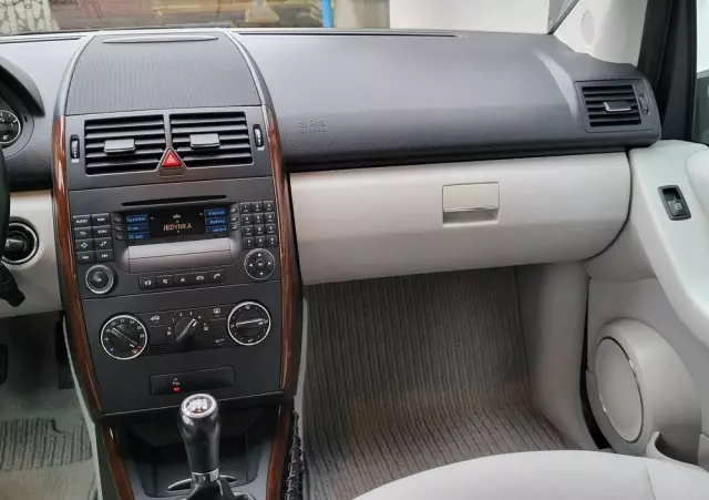 MERCEDES-BENZ Klasa A 