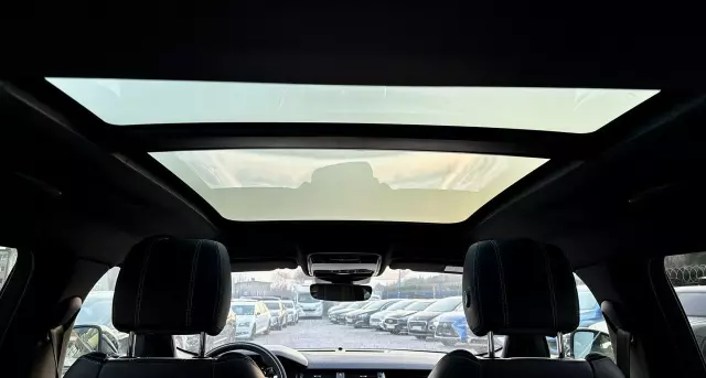 LAND ROVER Range Rover Velar 2.0 SD4 R-Dynamic HSE