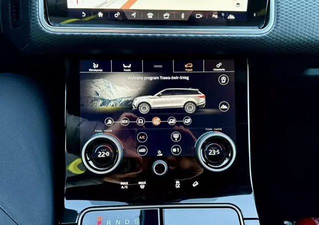 LAND ROVER Range Rover Velar 2.0 SD4 R-Dynamic HSE