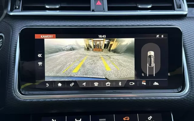 LAND ROVER Range Rover Velar 2.0 SD4 R-Dynamic HSE