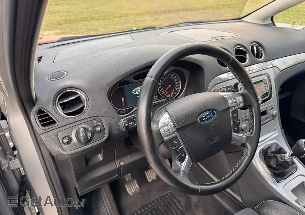 FORD S-Max 2.0 TDCi DPF Titanium