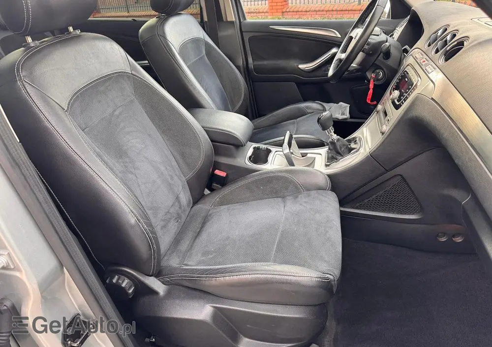 FORD S-Max 2.0 TDCi DPF Titanium