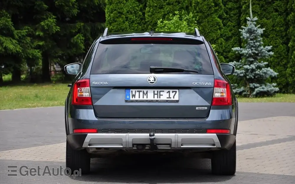 SKODA Octavia Combi 2.0 TDI 4x4 DSG Scout