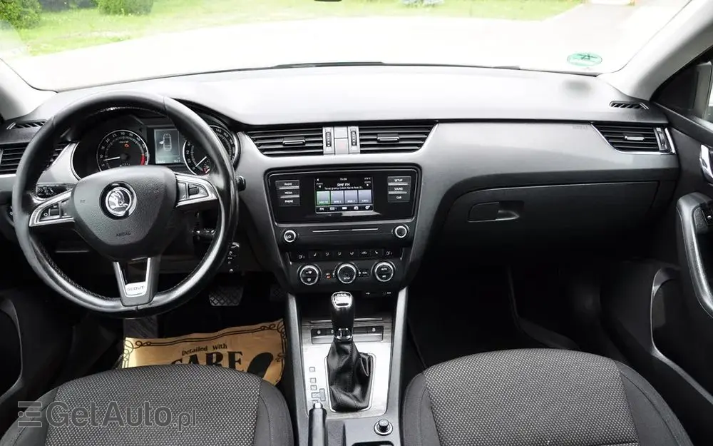 SKODA Octavia Combi 2.0 TDI 4x4 DSG Scout