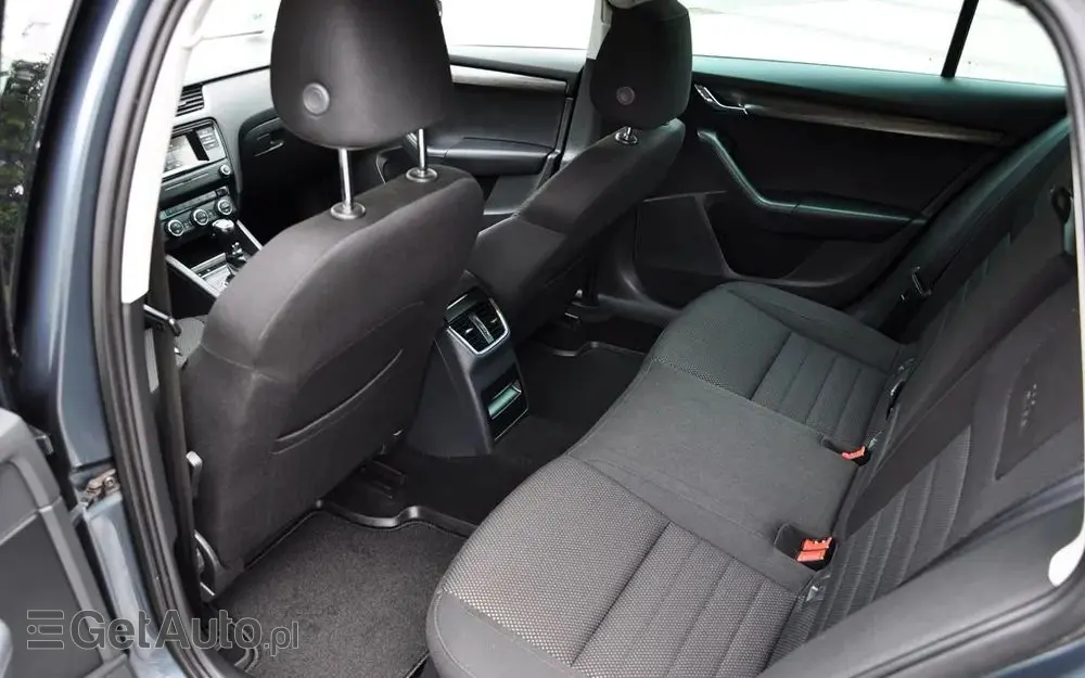 SKODA Octavia Combi 2.0 TDI 4x4 DSG Scout