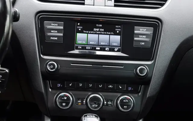 SKODA Octavia Combi 2.0 TDI 4x4 DSG Scout