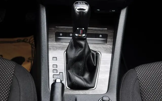 SKODA Octavia Combi 2.0 TDI 4x4 DSG Scout