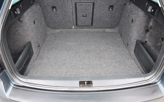 SKODA Octavia Combi 2.0 TDI 4x4 DSG Scout