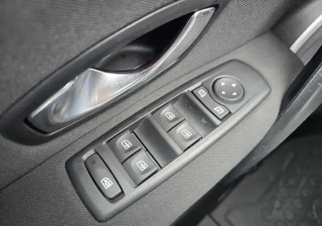 RENAULT Megane 1.4 16V TCE Expression