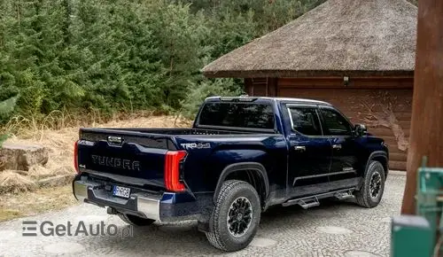 TOYOTA Tundra 
