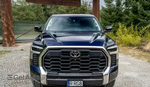 TOYOTA Tundra 