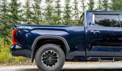 TOYOTA Tundra 