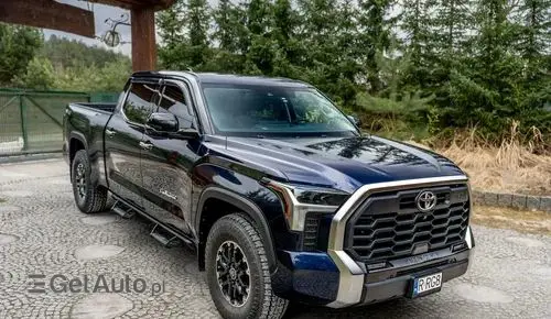 TOYOTA Tundra 