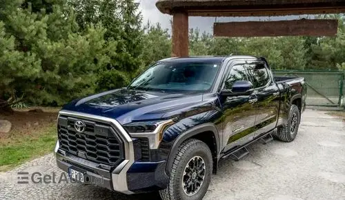 TOYOTA Tundra 