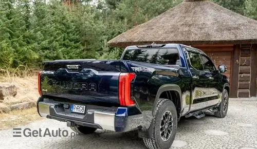 TOYOTA Tundra 