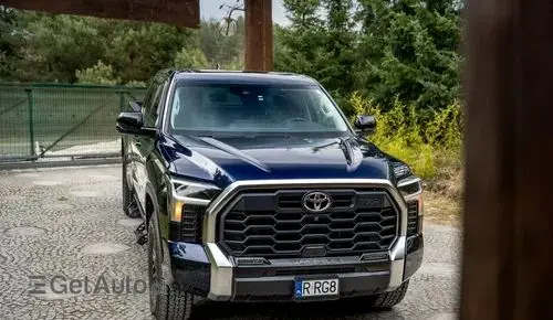TOYOTA Tundra 