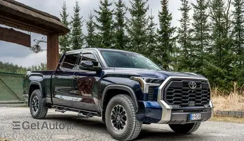 TOYOTA Tundra 