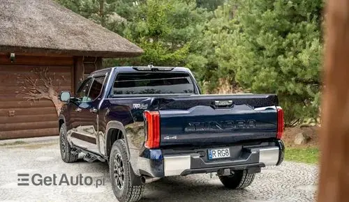 TOYOTA Tundra 