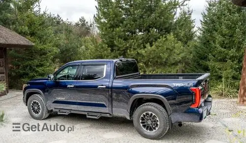 TOYOTA Tundra 