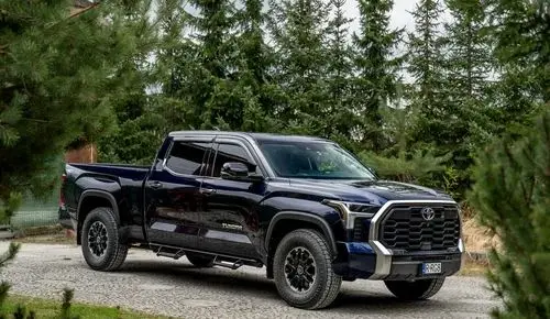 TOYOTA Tundra 